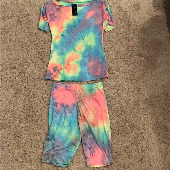 Cute biker short set - Picture 1 of 1